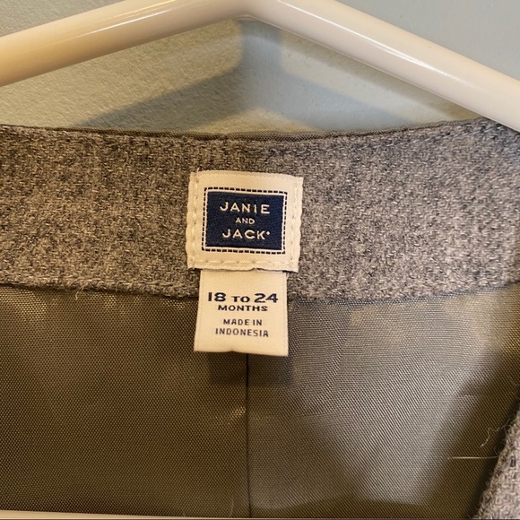 JANIE AND JACK matching suit vest pants - Picture 3 of 12